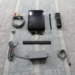 Nintendo Wii [RVL-101] BLACK Console Bundle, Motion Plus Controller